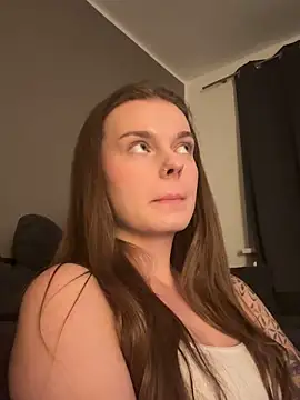 LisaFreier online show from 10/08/25, 05:43