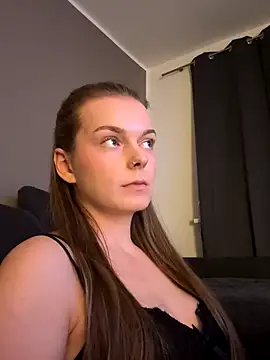 LisaFreier online show from 10/16/25, 08:21