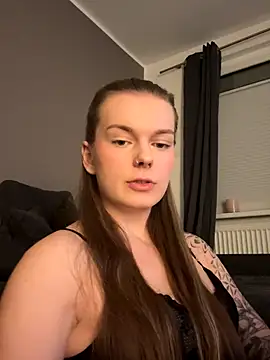 LisaFreier online show from 10/27/25, 07:51