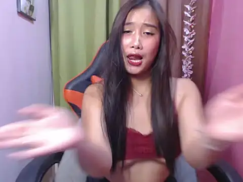 Snapshot of Chubby_HotLady chatting on 10/12/25, 03:33 Chubby HotLady online show from 10/12/25, 03:33