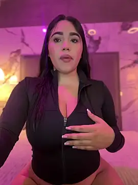 SofiaWildee online show from 12/21/25, 10:39