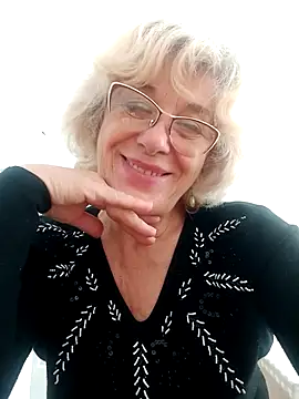 Snapshot of 52MiaLove02 chatting on 09/19/25, 09:11 52MiaLove02 online show from 09/19/25, 09:11