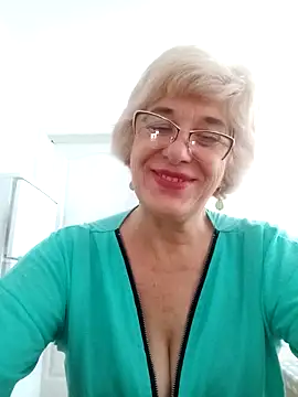 Snapshot of 52MiaLove02 chatting on 09/29/25, 04:50 52MiaLove02 online show from 09/29/25, 04:50