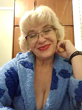 Snapshot of 52MiaLove02 chatting on 10/20/25, 04:51 52MiaLove02 online show from 10/20/25, 04:51