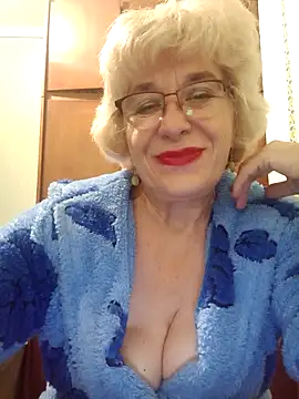 Snapshot of 52MiaLove02 chatting on 10/23/25, 05:12 52MiaLove02 online show from 10/23/25, 05:12