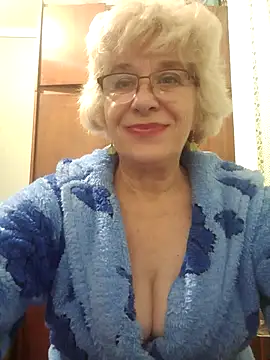 Snapshot of 52MiaLove02 chatting on 10/24/25, 05:20 52MiaLove02 online show from 10/24/25, 05:20