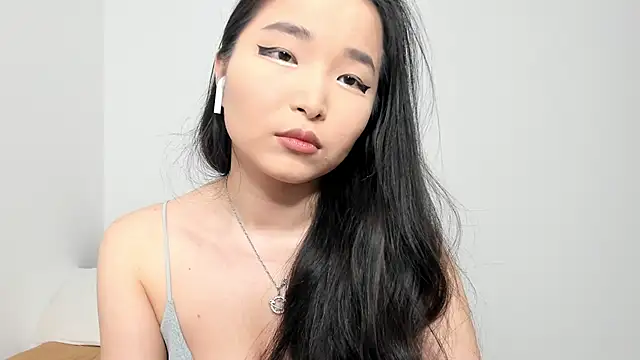 Soyun Mia online show from 05/15/26, 01:18