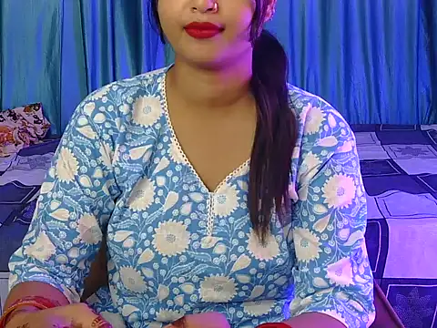 Snapshot of priya-kumari22 chatting on 10/13/25, 04:45 priya-kumari22 online show from 10/13/25, 04:45