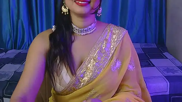 priya-kumari22 online show from 11/20/25, 04:34