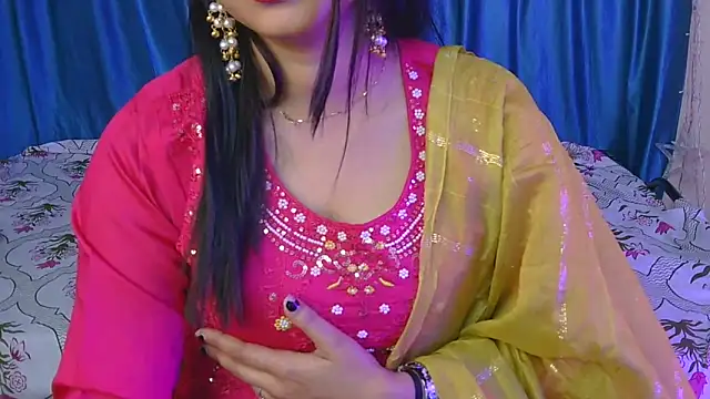 Snapshot of priya-kumari22 chatting on 03/19/26, 03:05 priya-kumari22 online show from 03/19/26, 03:05