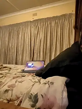 Snapshot of Cianda24 chatting on 09/19/25, 07:58 Cianda24 online show from 09/19/25, 07:58