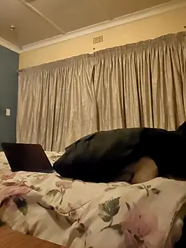 Snapshot of Cianda24 chatting on 09/20/25, 07:48 Cianda24 online show from 09/20/25, 07:48