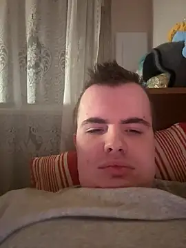 Snapshot of marik_goldd chatting on 09/16/25, 08:10 marik goldd online show from 09/16/25, 08:10