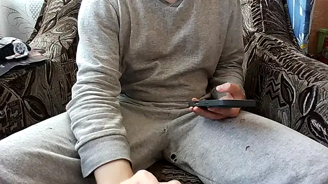 Snapshot of marik_goldd chatting on 09/22/25, 01:46 marik goldd online show from 09/22/25, 01:46