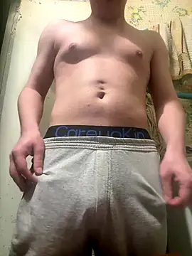 Snapshot of marik_goldd chatting on 12/22/25, 01:19 marik goldd online show from 12/22/25, 01:19