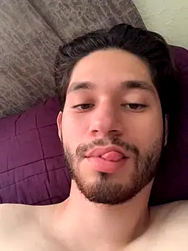 Snapshot of pitudo1313wuero chatting on 10/02/25, 10:06 pitudo1313wuero online show from 10/02/25, 10:06