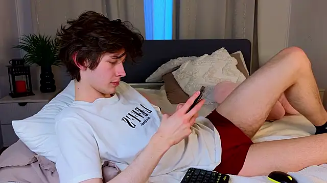  Den1s  online show from 02/04/26, 01:39