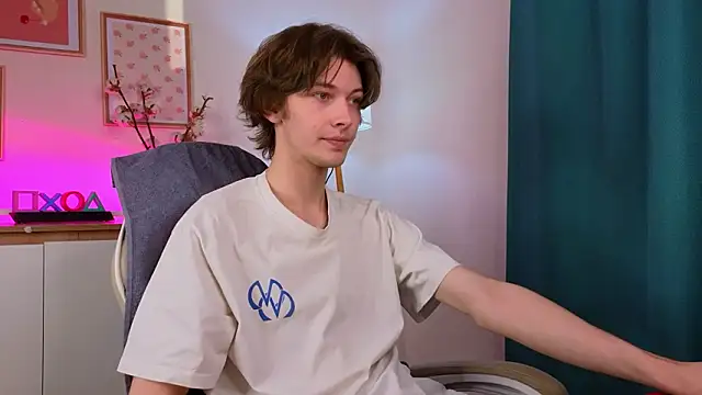  Den1s  online show from 02/14/26, 01:08