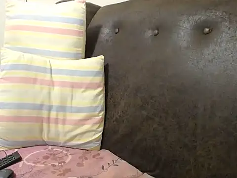 bustylaura4u online show from 02/07/26, 06:00