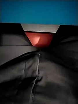 Snapshot of Thanhk77777 chatting on 10/13/25, 10:37 Thanhk77777 online show from 10/13/25, 10:37