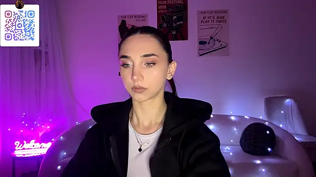 LinaMour online show from 03/27/26, 10:53