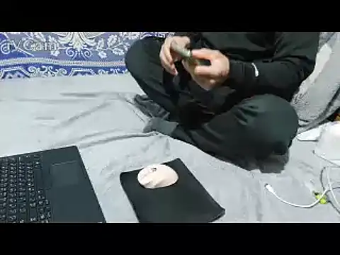 yazinyazin1 online show from 02/06/26, 01:25