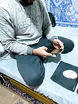 yazinyazin1 online show from 03/05/26, 09:33