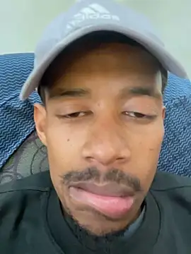 Snapshot of fitsexyman chatting on 09/22/25, 12:07 fitsexyman online show from 09/22/25, 12:07