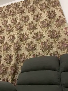 Snapshot of fitsexyman chatting on 10/18/25, 07:14 fitsexyman online show from 10/18/25, 07:14