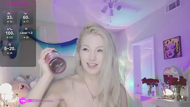 Snapshot of Talulaa chatting on 01/30/25, 12:18 Talulaa online show from 01/30/25, 12:18