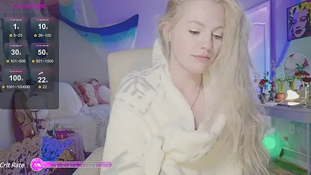 Snapshot of Talulaa chatting on 03/12/25, 05:35 Talulaa online show from 03/12/25, 05:35