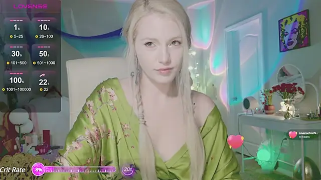 Snapshot of Talulaa chatting on 03/17/25, 09:34 Talulaa online show from 03/17/25, 09:34