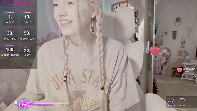 Snapshot of Talulaa chatting on 09/29/25, 08:02 Talulaa online show from 09/29/25, 08:02