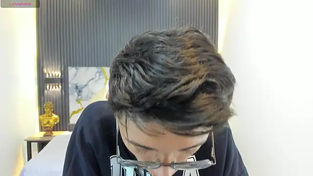 SantiagoRusso18 online show from 09/22/25, 12:18