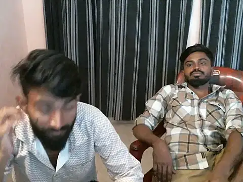Snapshot of indianbighard21 chatting on 07/05/26, 10:22 indianbighard21 online show from 07/05/26, 10:22