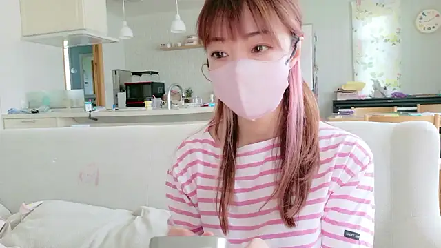 Snapshot of SUZU_1201 chatting on 06/11/26, 12:08 SUZU 1201 online show from 06/11/26, 12:08