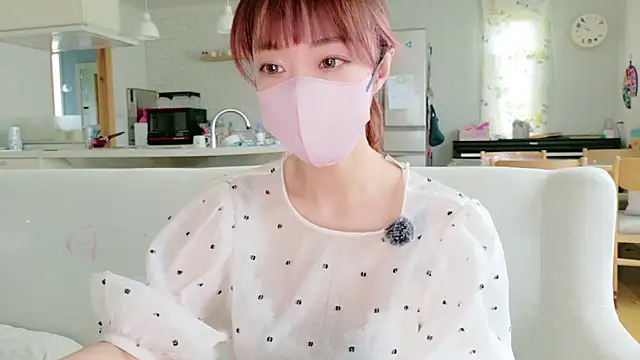 Snapshot of SUZU_1201 chatting on 07/06/26, 12:51 SUZU 1201 online show from 07/06/26, 12:51