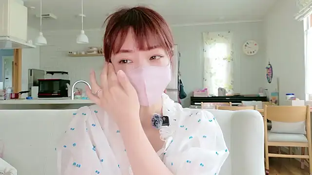 Snapshot of SUZU_1201 chatting on 07/09/26, 12:48 SUZU 1201 online show from 07/09/26, 12:48