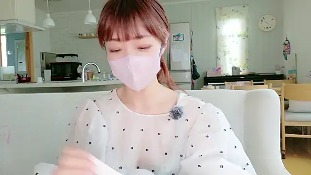 Snapshot of SUZU_1201 chatting on 07/11/26, 01:19 SUZU 1201 online show from 07/11/26, 01:19