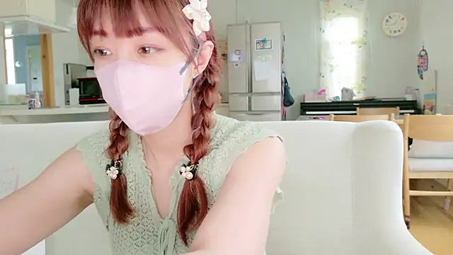 Snapshot of SUZU_1201 chatting on 07/13/26, 03:42 SUZU 1201 online show from 07/13/26, 03:42