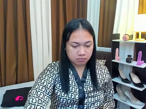 TsUncutKaren online show from 10/12/25, 04:33