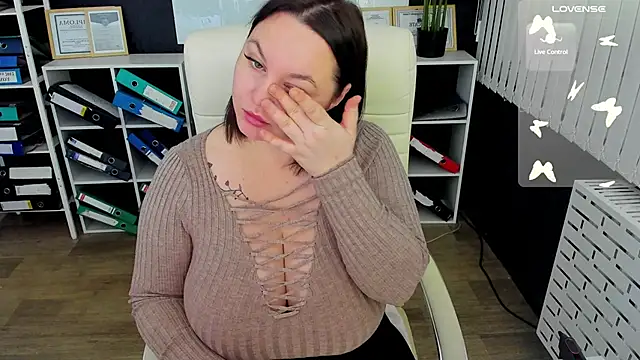 Snapshot of _feel_me_ chatting on 01/10/26, 01:18 feel me online show from 01/10/26, 01:18