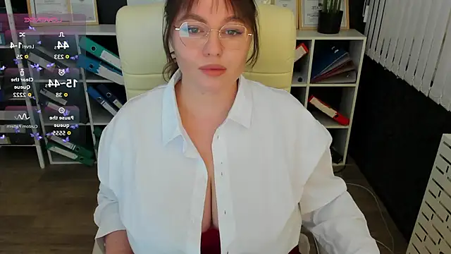 Snapshot of _feel_me_ chatting on 02/14/26, 01:46 feel me online show from 02/14/26, 01:46