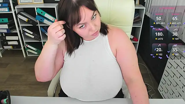 Snapshot of _feel_me_ chatting on 02/15/26, 01:35 feel me online show from 02/15/26, 01:35