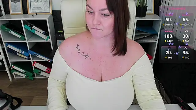 Snapshot of _feel_me_ chatting on 03/21/26, 01:43 feel me online show from 03/21/26, 01:43