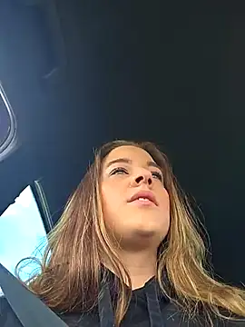 Luna Lynn online show from 04/05/26, 11:29