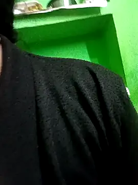 Priya tyagi online show from 10/24/25, 11:06