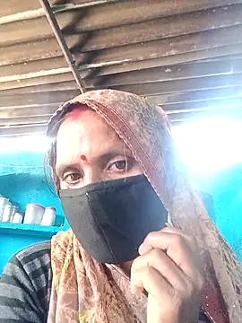 Snapshot of Jan_643 chatting on 10/02/25, 05:58 Jan 643 online show from 10/02/25, 05:58