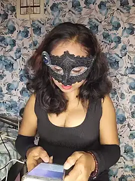 Snapshot of yours_sugar_babe chatting on 06/25/26, 10:53 yours sugar babe online show from 06/25/26, 10:53