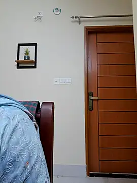 ariya-03 online show from 11/22/25, 04:22